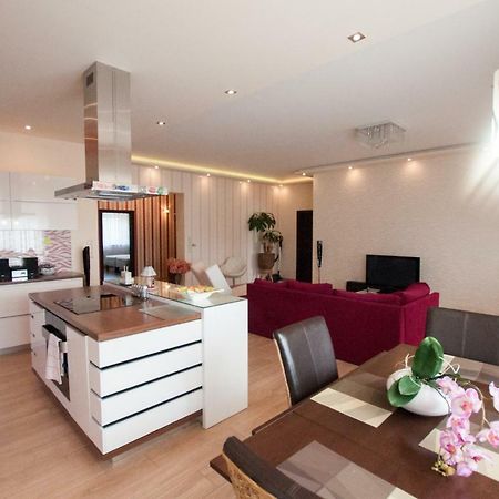 Prestige apartment Komárno Buitenkant foto