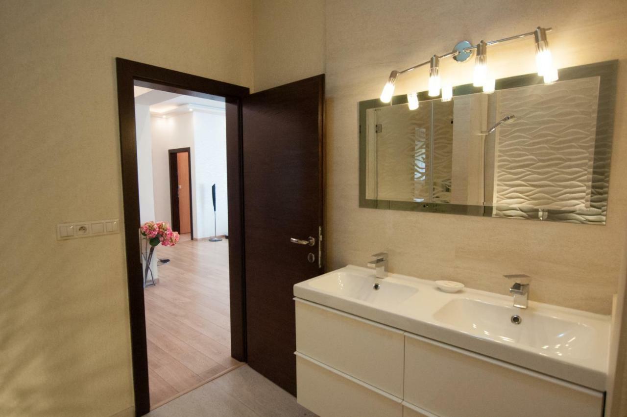 Prestige apartment Komárno Buitenkant foto