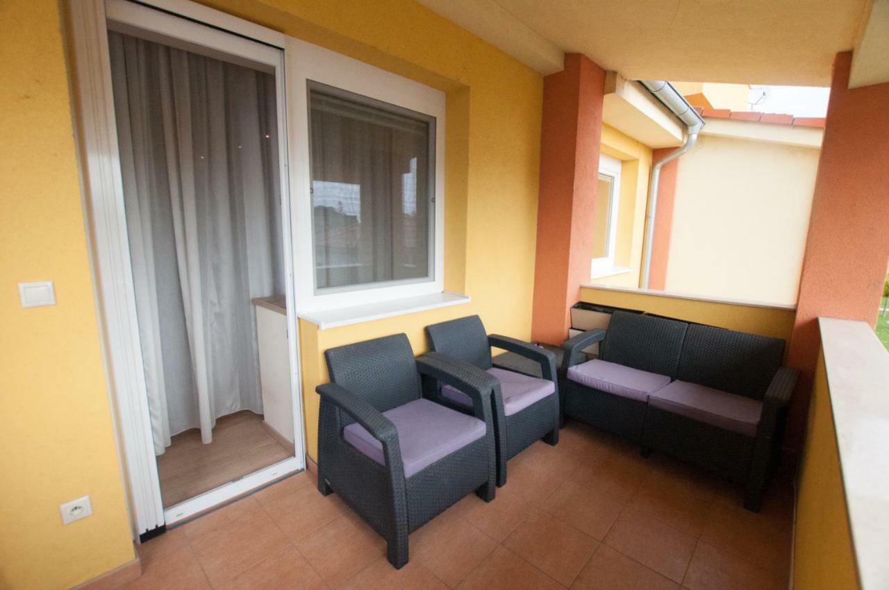 Prestige apartment Komárno Buitenkant foto